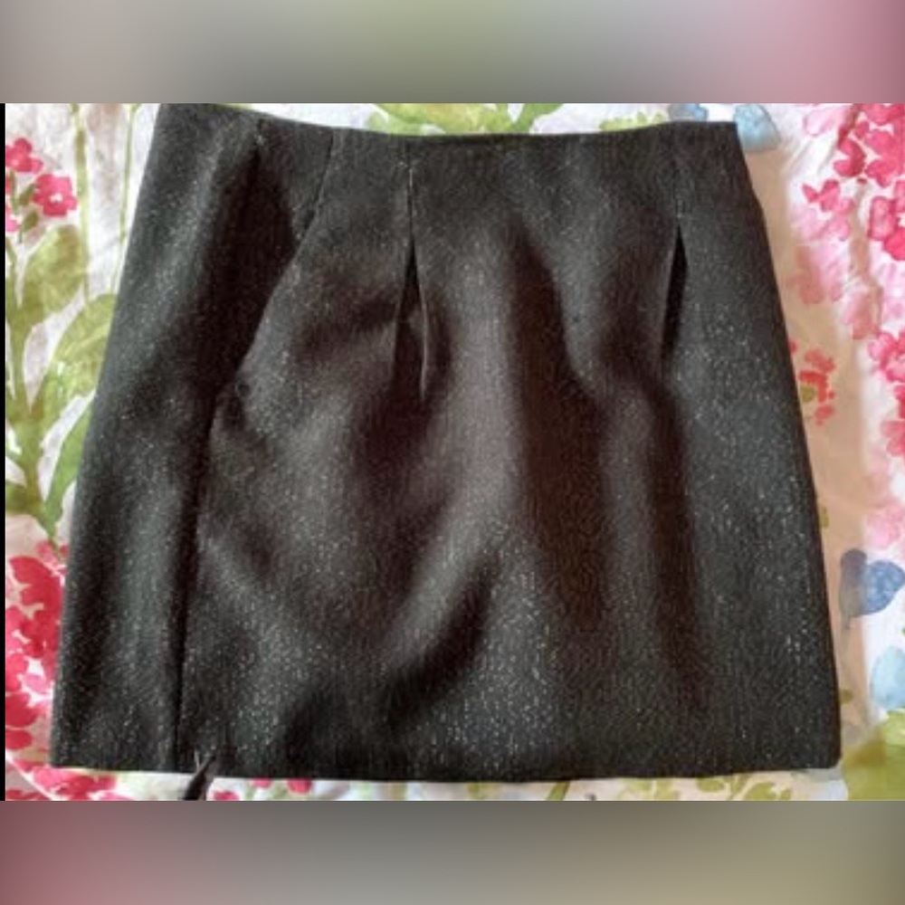 GAP Textured Black Mini Skirt sz 6